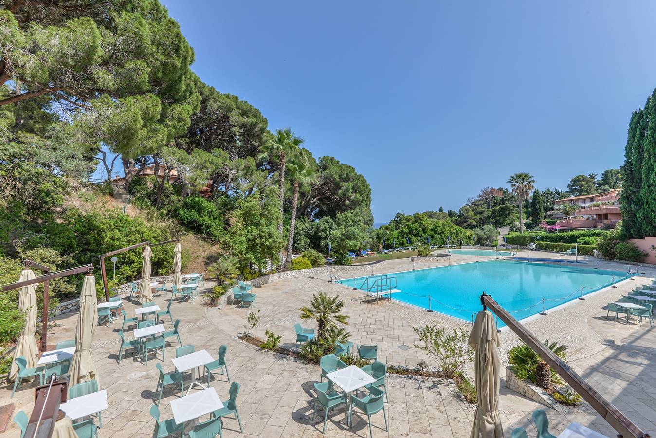 Geheel appartement, Appartement 'Margherita' met zeezicht, privéterras en balkon in Capo d'Arco, Riotorto