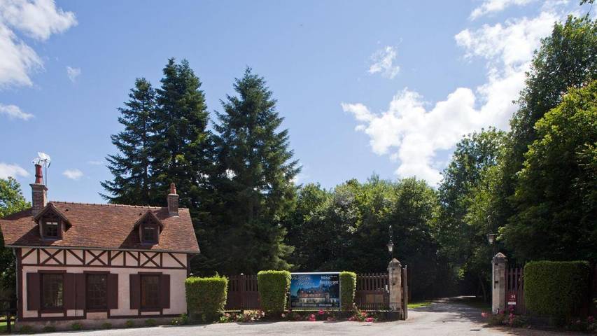 Hôtel pour 2 personnes, avec jardin ainsi que jacuzzi et piscine dans Gouffern en Auge - 3