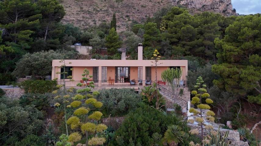 Villa per 7 persone, con Balcone e Terrazza nonché Giardino e Panorama a Bagheria