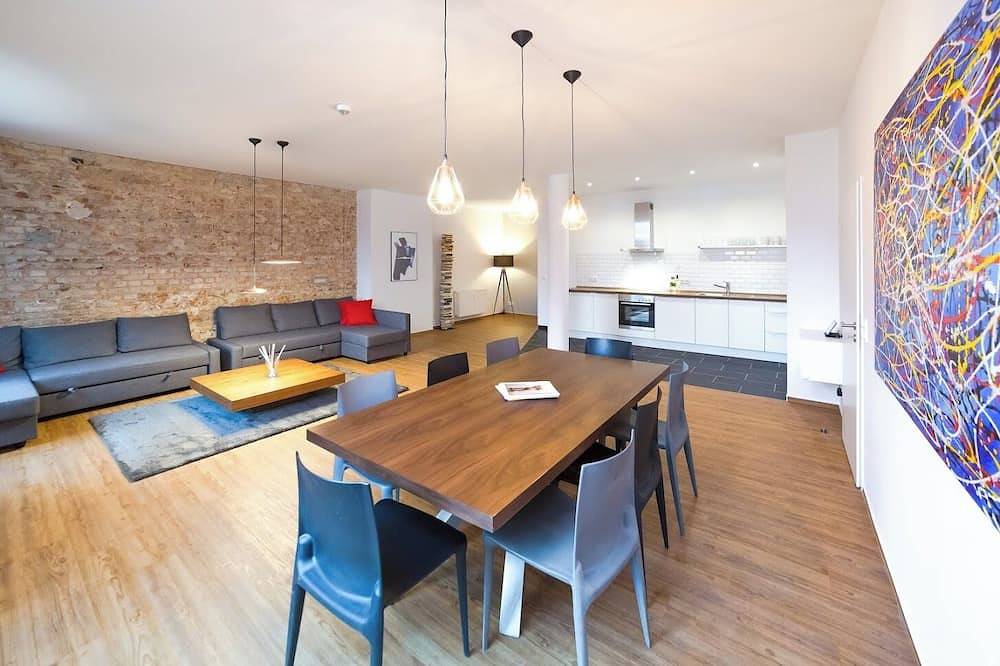 Ganze Wohnung, 140Qm & 5 Zimmer - Design Apartment by Bensimon in Moabit Berlin, Berlin