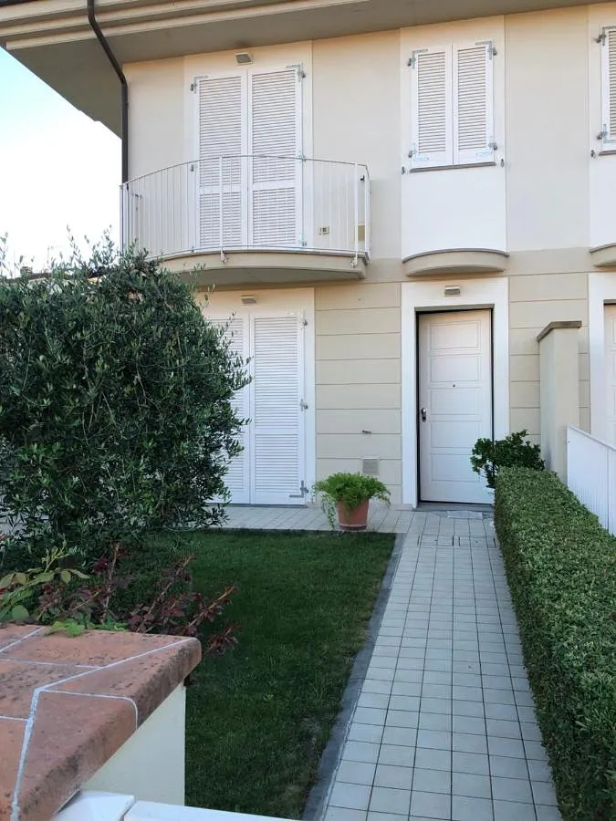 Bed and breakfast per 6 persone, con panorama e giardino, con animali domestici - 1