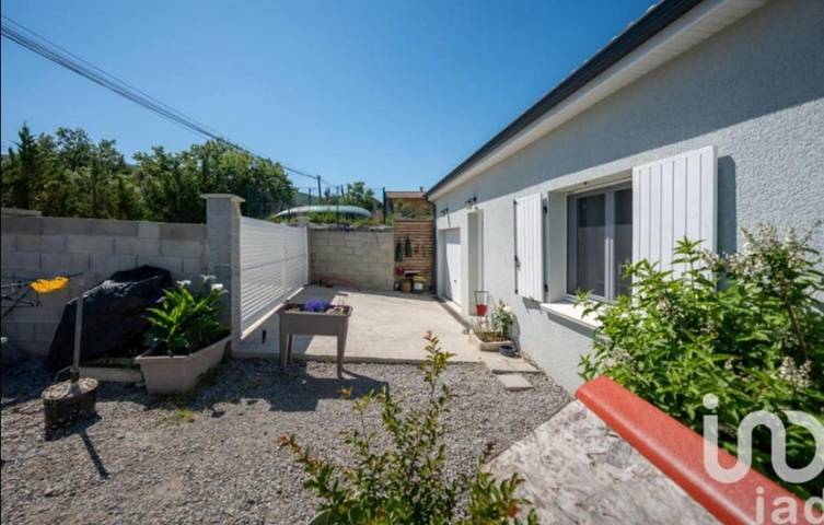 Location de vacances pour 6 personnes, avec jardin et vue à Baix - 4