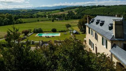 Maison d’hôte pour 3 personnes, avec piscine ainsi que vue et jardin en Pyrénées-Atlantiques