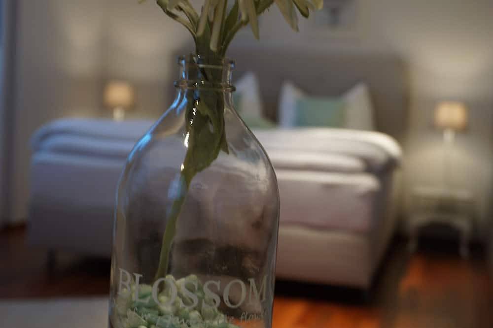 Ganze Wohnung, Penthouse Burgblick mit traumhaften Ausblick in Staufen im Breisgau, Südschwarzwald