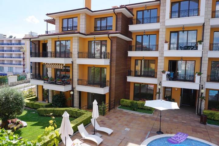 Ośrodek wypoczynkowy dla 4 osób, z ogród i basen oraz basen dla dzieci i widok, Dla rodziny w Słoneczny Brzeg