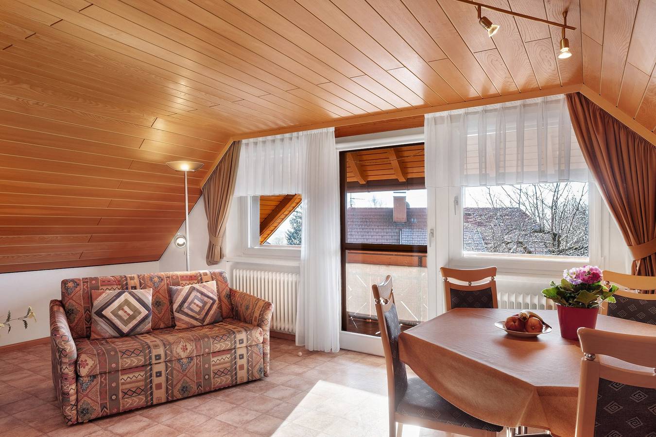 Apartamento entero, Apartamento 'Mit Balkon, 60qm' con vistas a la montaña, jardín compartido y Wi-Fi in Schönenbach (Schluchsee), Schluchsee