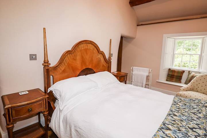 Eagle Farmhouse, pet friendly, with open fire in Glenridding in Glenridding, Lake District