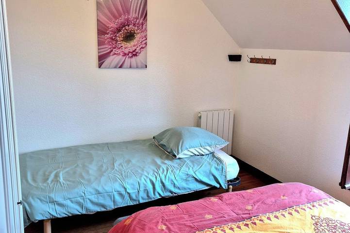 Location de vacances pour 13 personnes, avec jardin à Longueville - 4