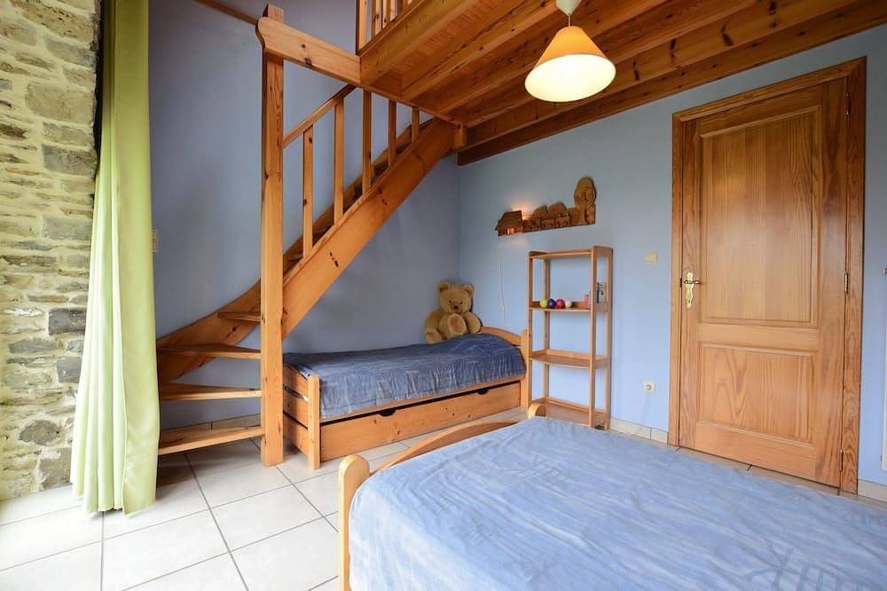 Ferienhaus mit Seeblick in Bastnach, Parc naturel Haute-Sûre Forêt d'Anlier