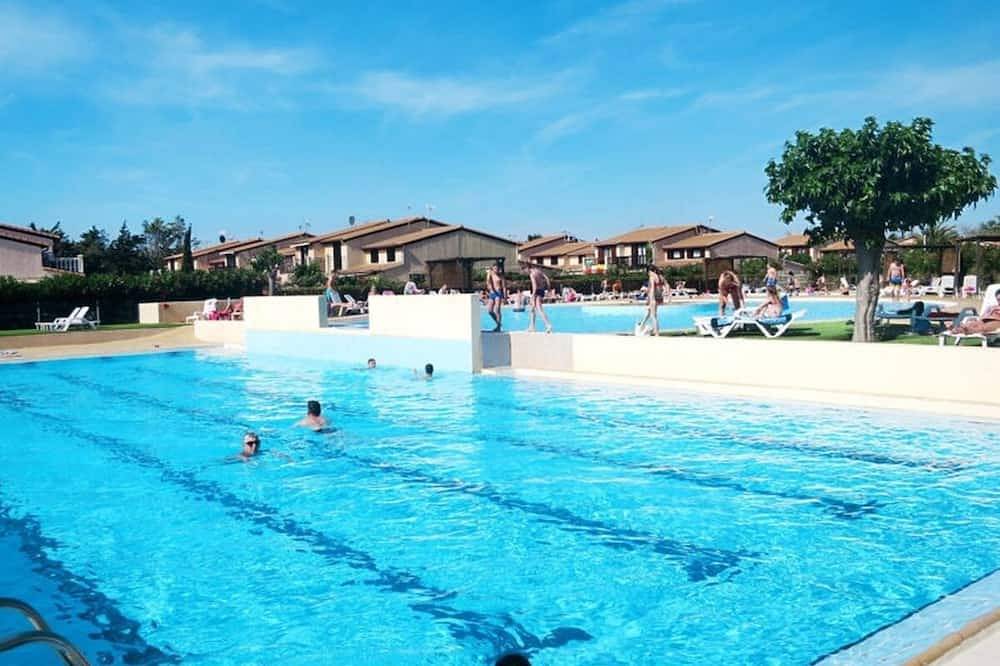 Maison  avec piscines chauffée/parc aquatique/400m mer& commerces in Portiragnes Plage, Portiragnes