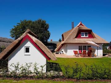 Ferienhaus für 6 Personen, mit Sauna und Terrasse in Zempin