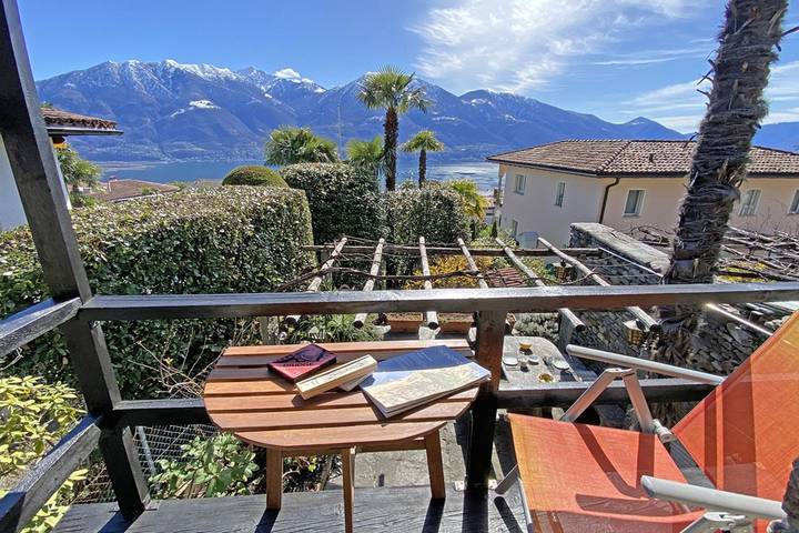 Ferienhaus für 2 Personen, mit Seeblick und Garten sowie Balkon im Tessin - 2