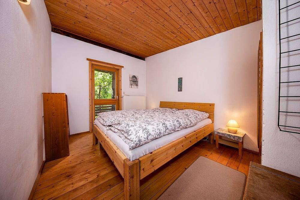 Freistehendes Ferienhaus mit Talblick in sonniger Lage in Nesselwängle, Außerfern