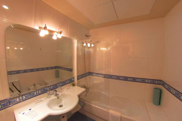 Hôtel pour 2 personnes, avec vue ainsi que piscine et jardin, animaux acceptés à Beas de Segura - 4