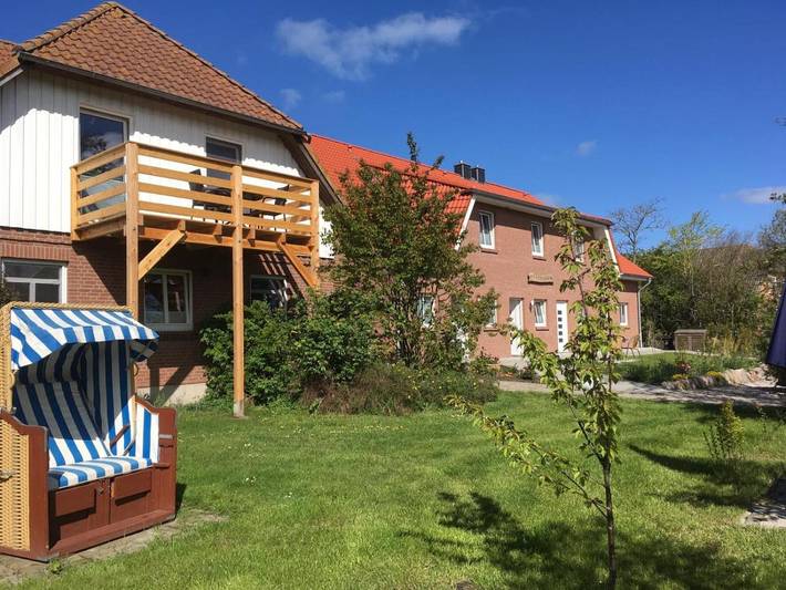 Ferienwohnung für 4 Personen, mit Balkon und Terrasse sowie Garten und Sauna in Bojendorf