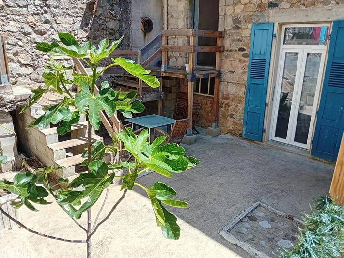 Gîte pour 3 personnes, avec Terrasse dans Saint-Martin-de-Valamas