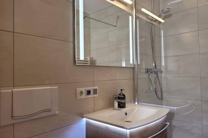 Ferienwohnung für 3 Personen, mit Terrasse und Garten in Steffenshagen - 3