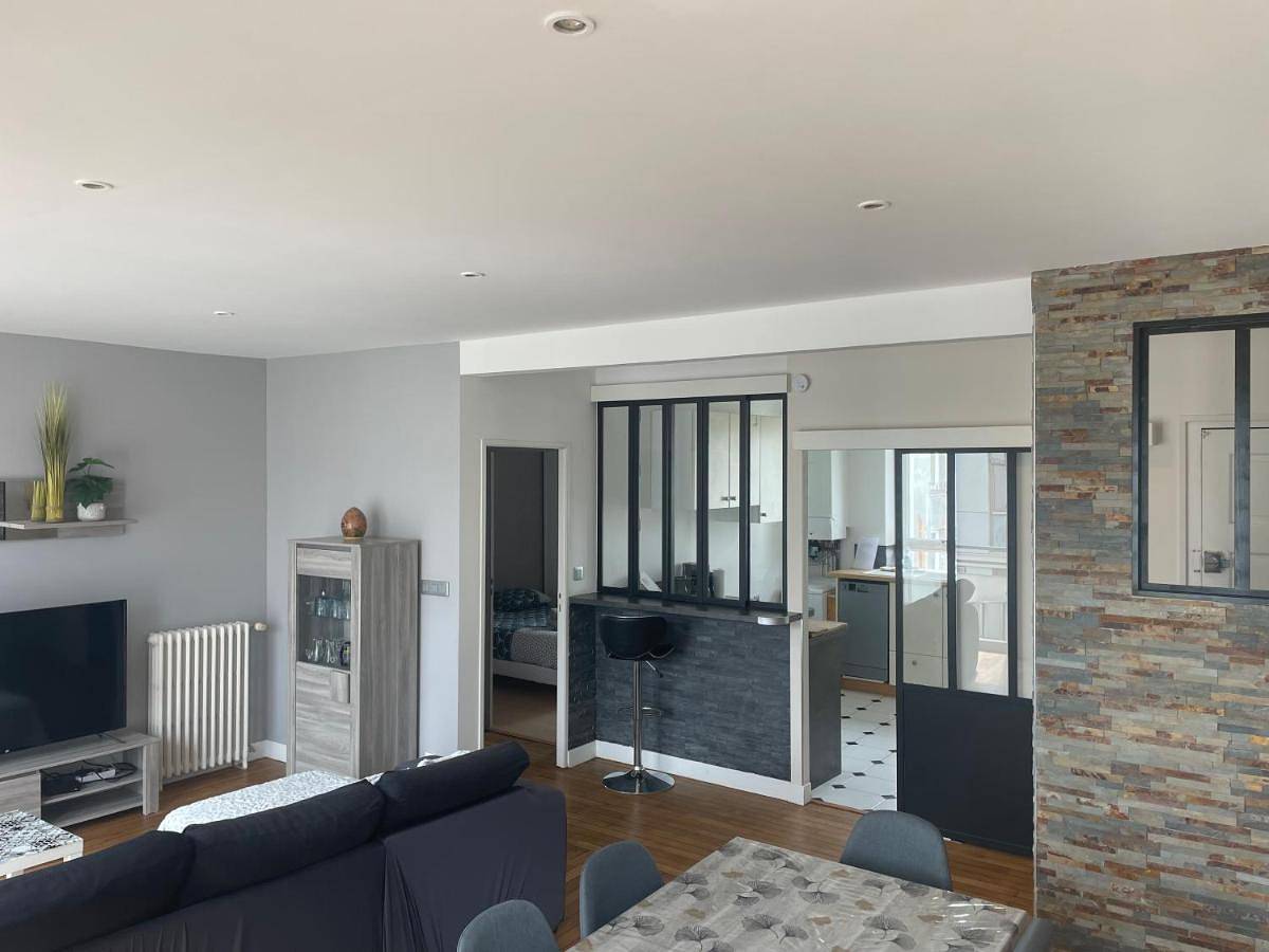 Appartement entier, Jaurès-Pilier rouge/App spacieux/3 chambres/6 pers in Brest, Région de Brest