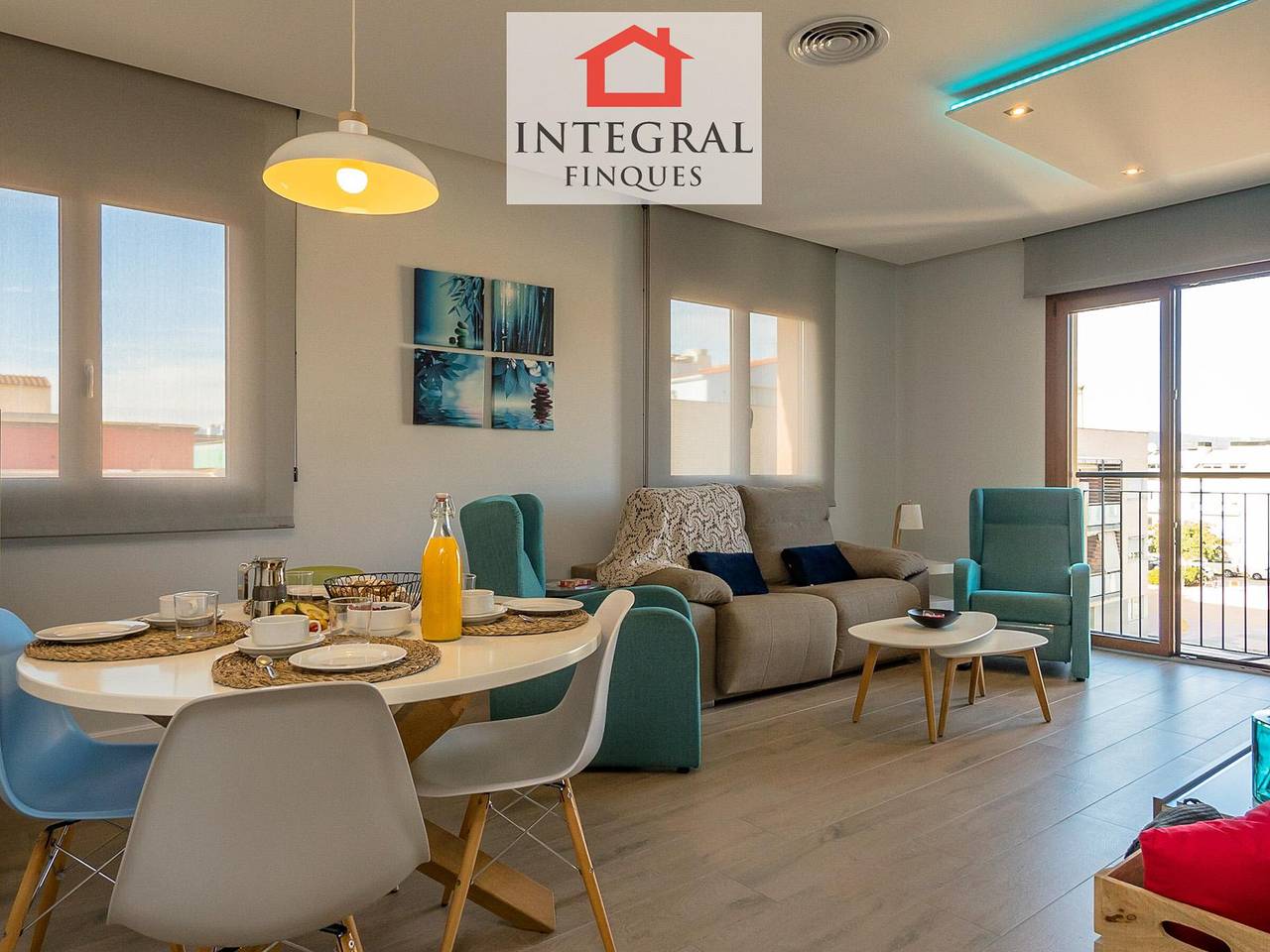 Entire apartment, Luxury Apartment with Modern Amenities, 100m from Beach, Parking Included in Palamós, Costa Brava