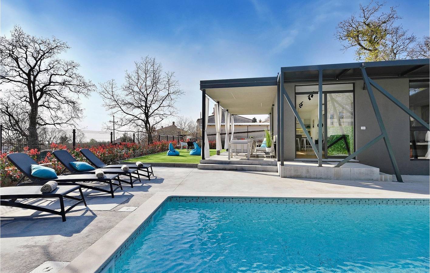 Gemütliche 1-Zimmer-Wohnung mit Pool, WLAN und Parkplatz in der Nähe des Bistro Baderna in Grad Poreč, Zentralistrien