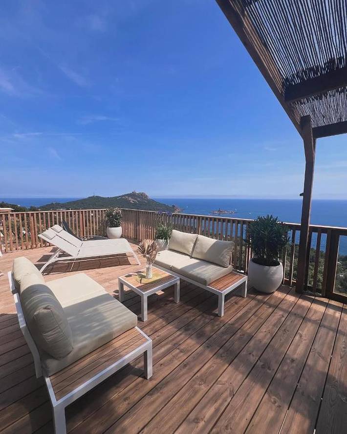 Camping pour 6 personnes, avec piscine ainsi que vue et terrasse, animaux acceptés à Saint-Raphaël - 3