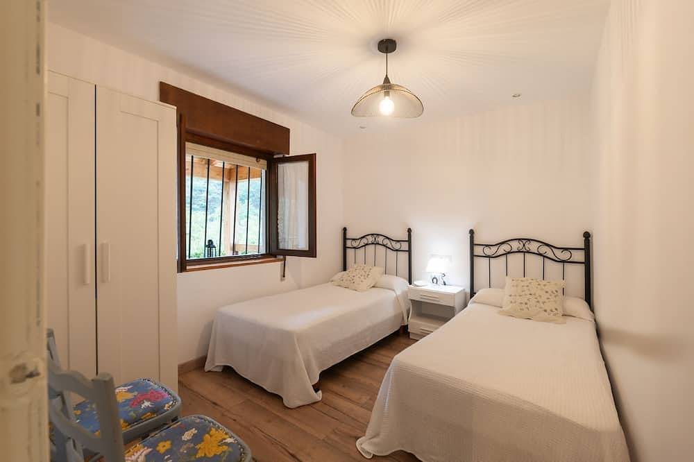 Entire apartment, First floor apartment for 4 people in Cangas de Onís, Asturias Province