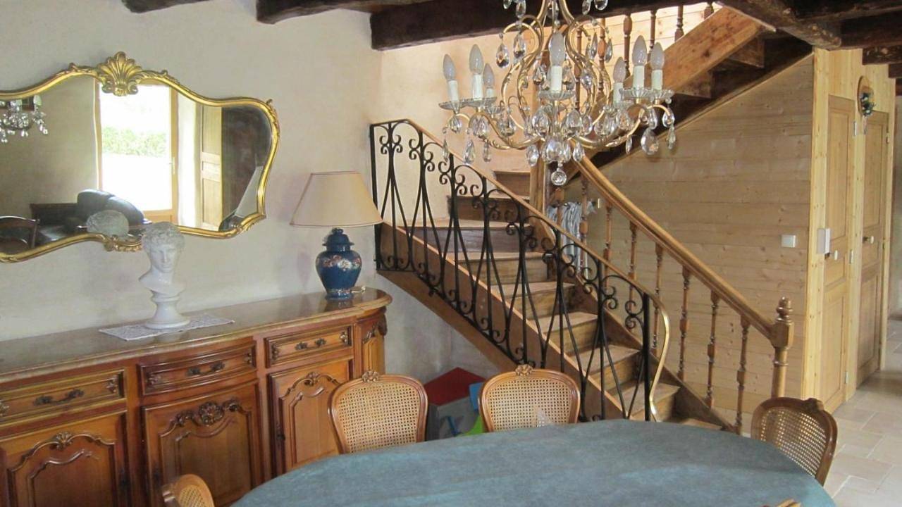 Family Room in Saint-Nicolas-du-Pélem, Région de Guingamp