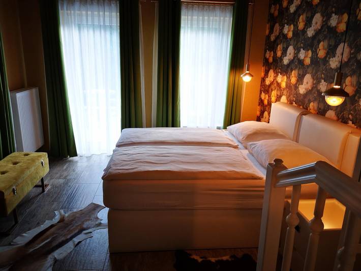 Junior Suite, Dusche oder Bad, Wc, Deluxe in Bad Waltersdorf, Steirerland