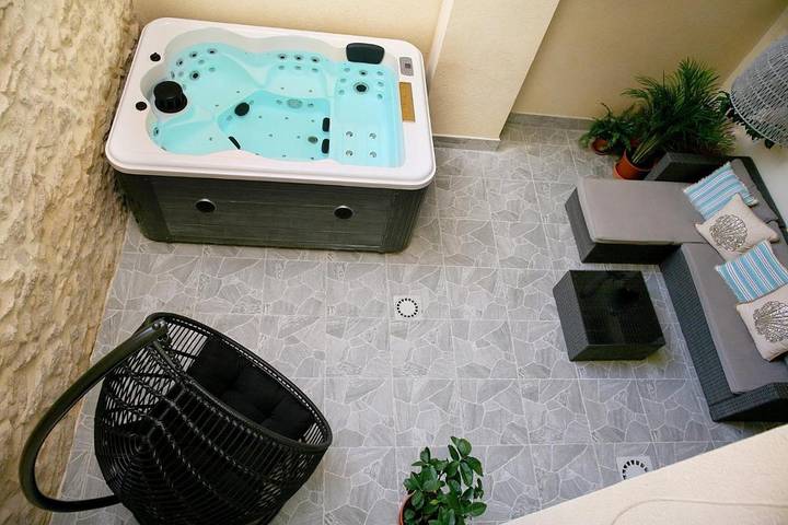 Appartement de vacances pour 6 personnes, avec terrasse et jacuzzi - 1