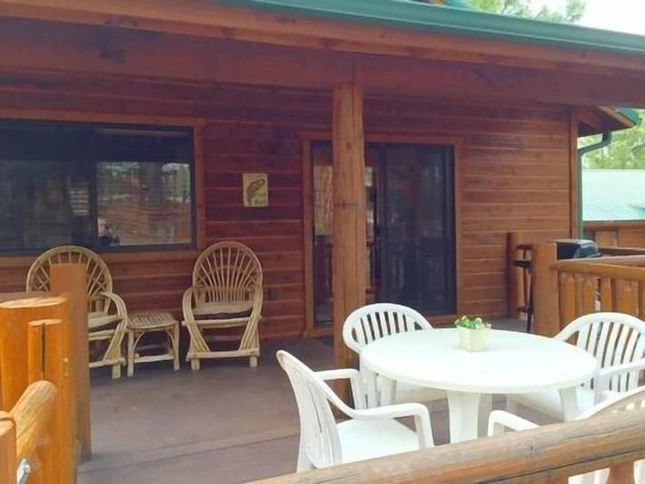 Log cabin for 4 people, with balcony in Show Low