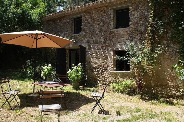 Location de vacances pour 5 personnes, avec Terrasse et Jardin à Pieusse