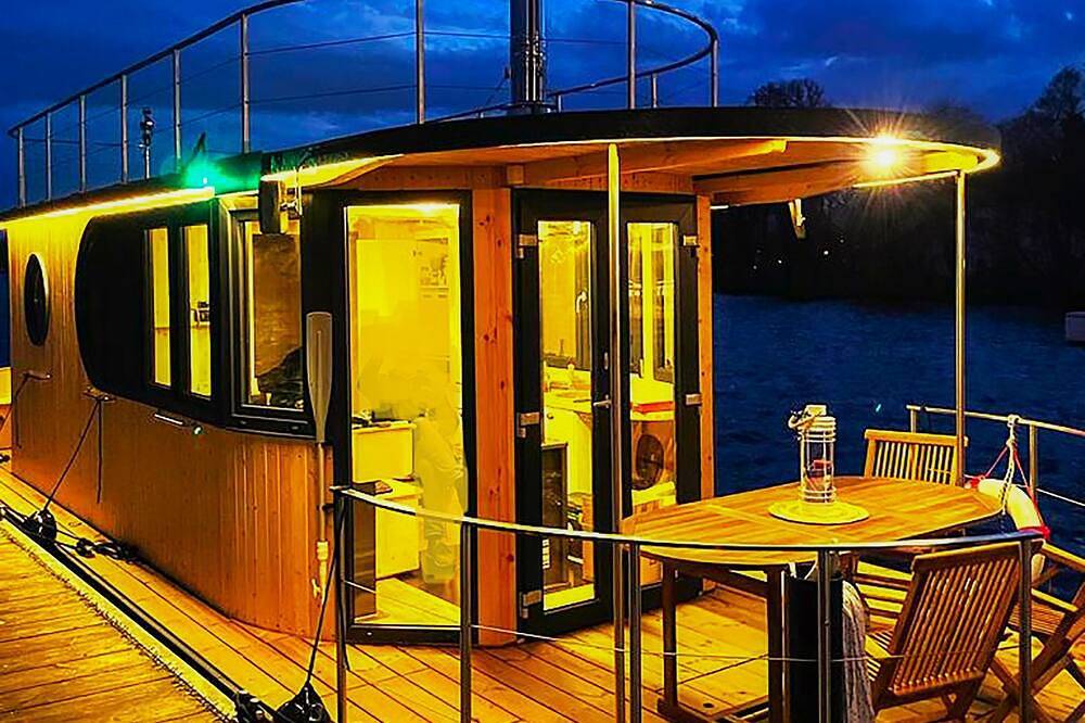 Hausboot Jawe auf der Kleinseenplatte - Hausboot Jawe in Canow, Wustrow (Mecklenburgische Seenplatte)