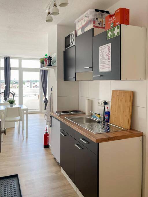 Ferienwohnung für 2 Personen, mit Ausblick und Terrasse in Offenbach