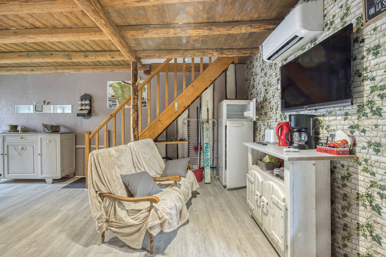 Maison charmante à Valprivas avec jardin privé. in Valprivas, Haute-Loire
