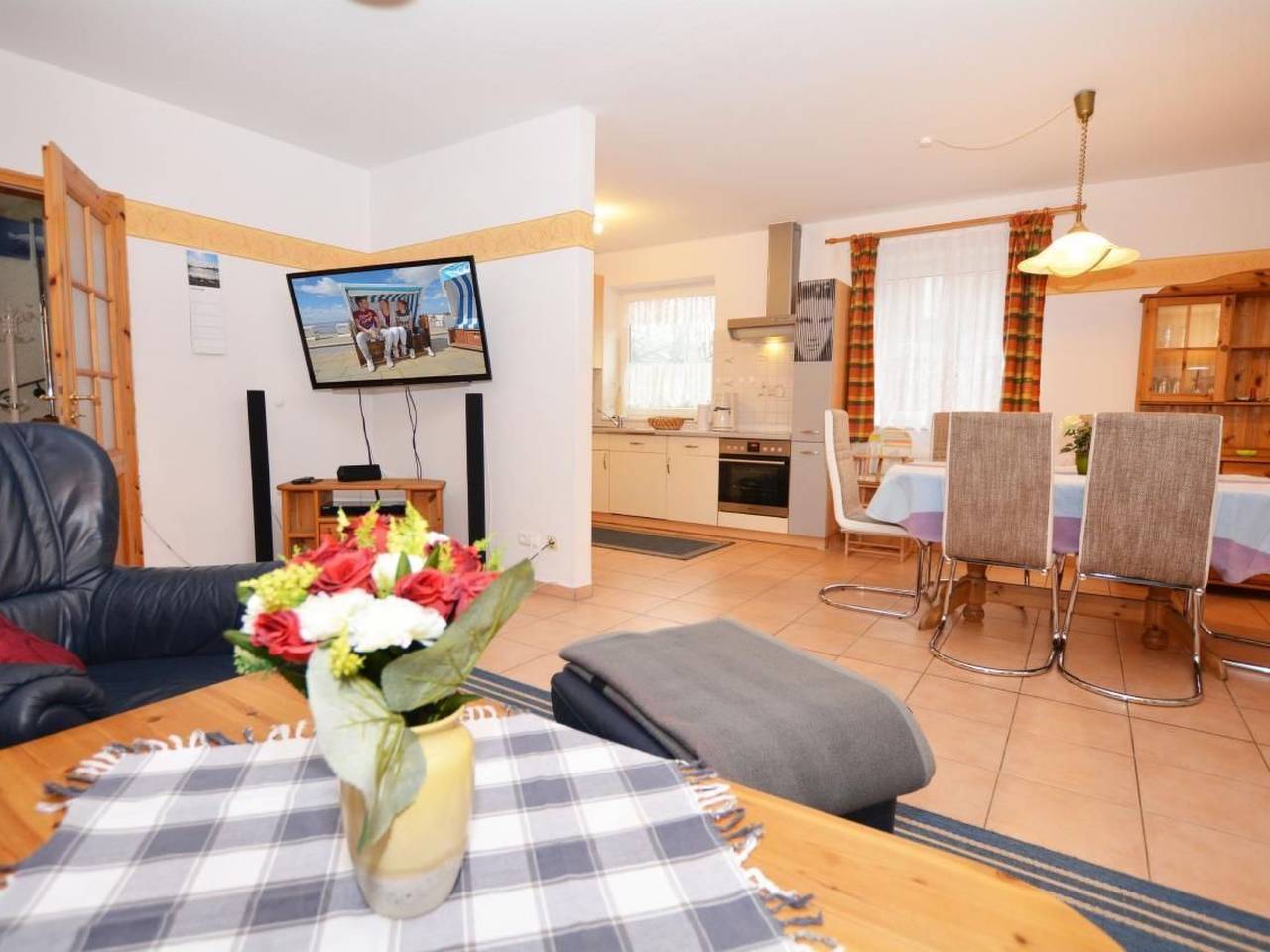 Haushälfte Lütt Holland in Büsum in Büsum, Nordseeküste