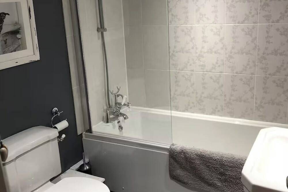 Cosy character cottage near city and coast in Chichester, West Sussex