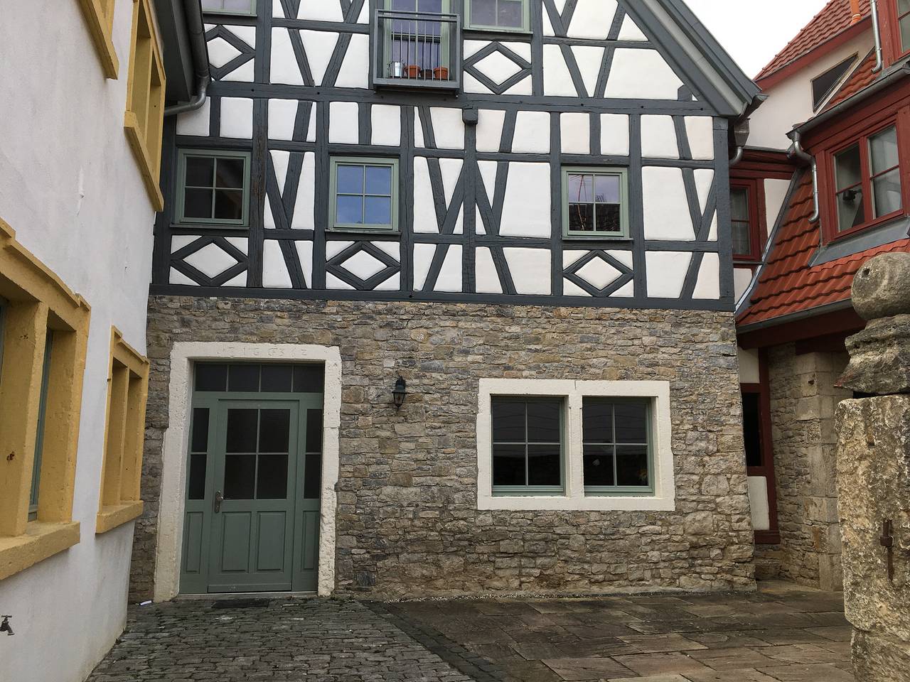 Ferienwohnung Mainidylle - Ferienwohnung Mainidylle mit Balkon in Winterhausen, Fränkisches Weinland