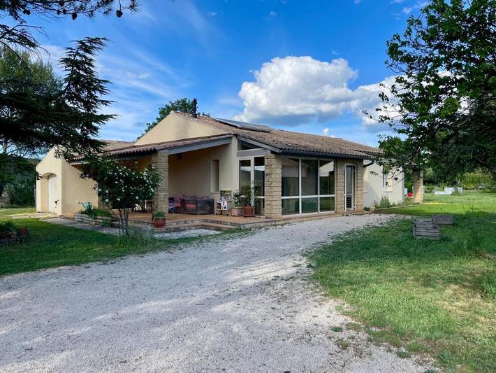 Maison de vacances pour 5 personnes, avec terrasse et piscine