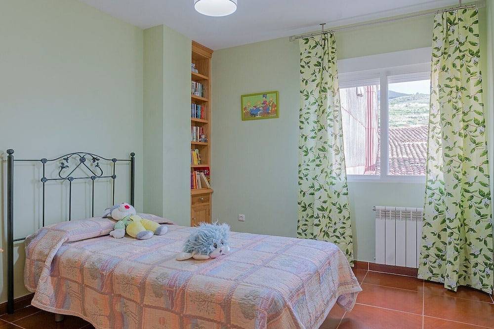 Rural House** in the heart of Valle del Jerte, next to the river. in Navaconcejo, Valle del Jerte