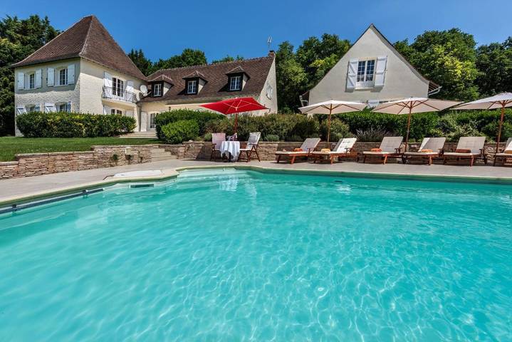 Chambre d’hôte pour 2 personnes, avec vue et jardin ainsi que piscine et sauna, animaux acceptés à Germigny-l'Évêque