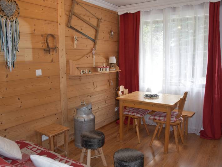 Chalet pour 4 personnes, avec balcon et piscine à Pralognan-la-Vanoise