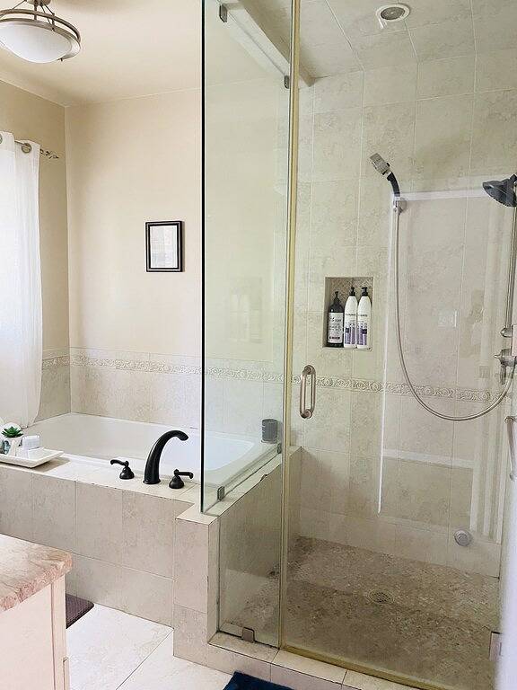 Beach house with unforgettable view in Los Angeles, Los Angeles County