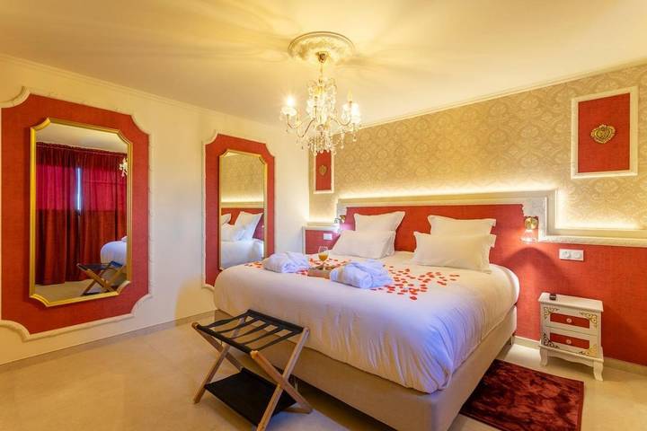 Holiday apartment for 2 people, with sauna and terrace as well as hot tub - 1