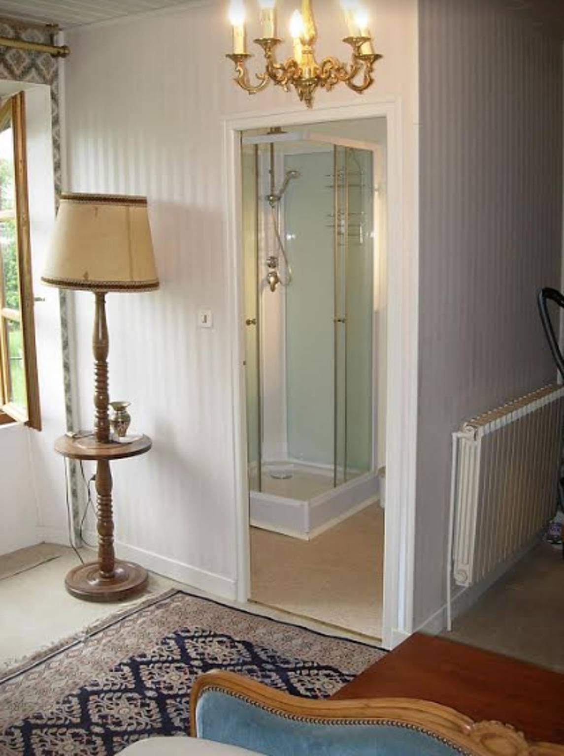 Appartement entier, Appartement confortable au cœur de Vitrac - 40 m² - Vue sur jardin in Vitrac (Cantal), Région d'Aurillac