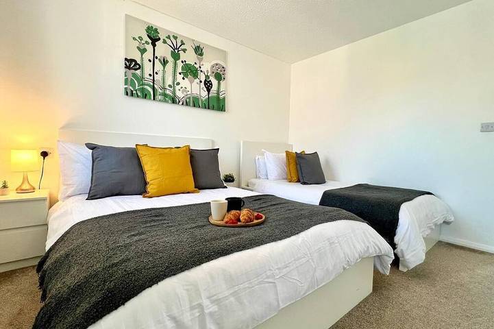 Delightfully decorated 2-bedroom home. in Greenwich, Londres