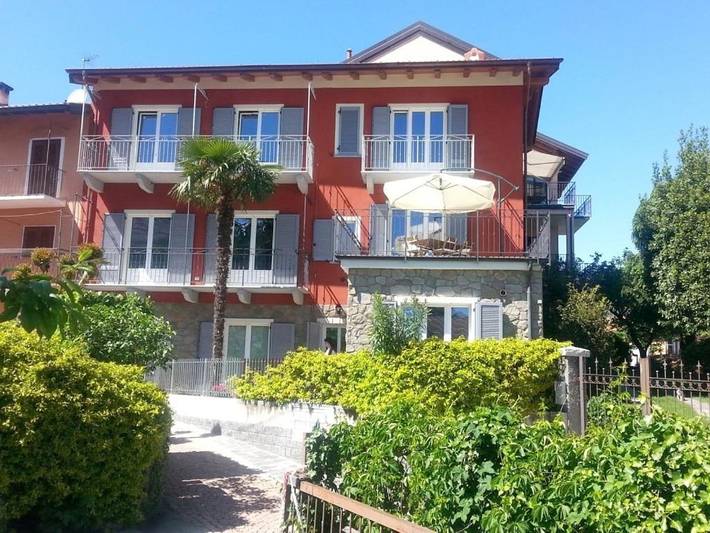 B&b per 2 persone, con Balcone e Terrazza nonché Panorama a Comune di Baveno