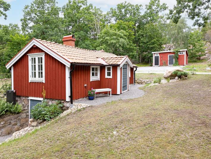 Ferienhaus für 3 Personen, mit Terrasse und Garten in Blekinge