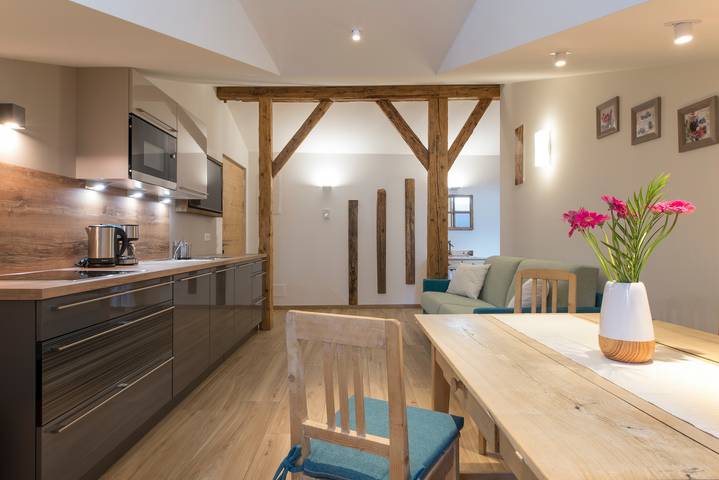 Ganze Wohnung, Historischer Charme trifft Moderne: Sauna, Bergblick & Terrasse. Haustiere willkommen! in Partschins, Texelgruppe