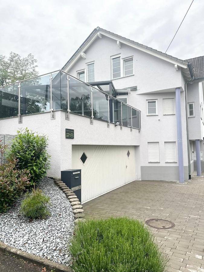 Ganze Wohnung, One-Bedroom Apartment in Sondelfingen, Reutlingen