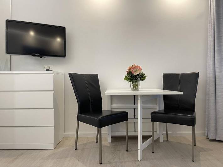 Ferienwohnung für 2 Personen, mit Balkon und Meerblick in Travemünder Woche - 4